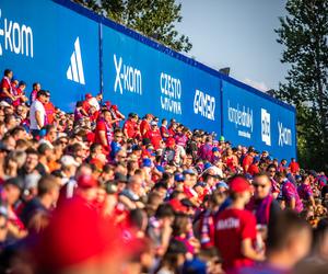 Kibice podczas meczu Raków Częstochowa - Jagiellonia Białystok 