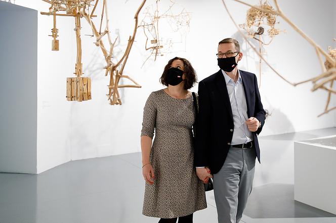 Premier Mateusz Morawiecki spędza Walentynki z żoną Centrum Sztuki Współczesnej