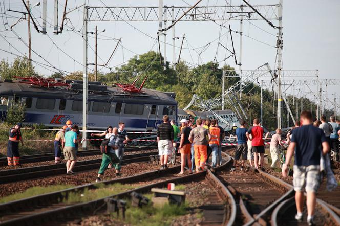 WYPADEK POCIĄGU Warszawa – Katowice w BABACH