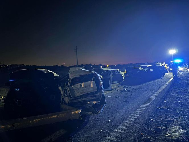 Wypadek na S7 zabrał tragiczne żniwo. Zginęło czworo małych dzieci 