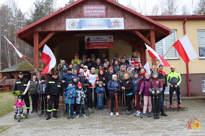 Poszli dla Niepodległej. W Krasnobrodzie odbył się IV. Rajd Nordic Walking