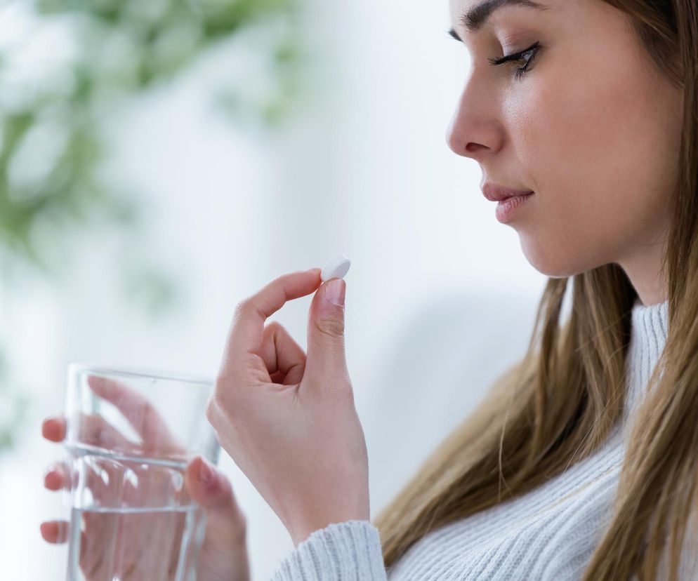 Jak brać witaminy z grupy B: osobno, kompleks czy parami? Jednego połączenia unikaj 