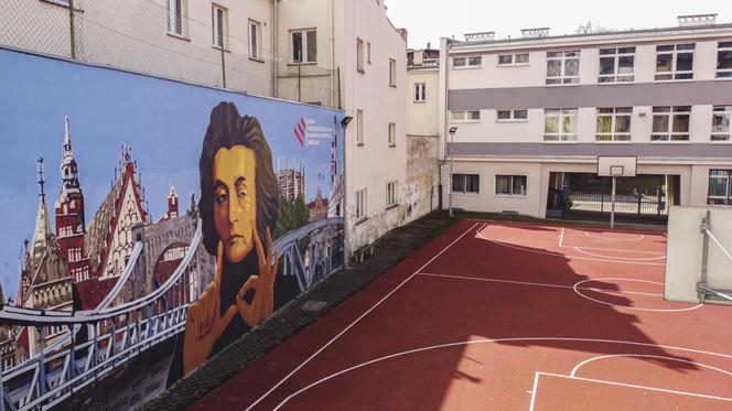Nowy mural na wrocławskim Nadodrzu