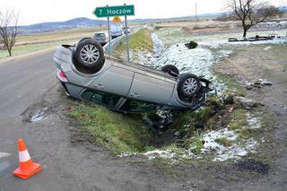 Wypadek w Bziance: Wymuszenie pierwszeństwa i dachowanie