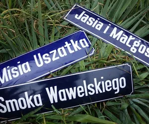 Tablice z nazwami ulic nagrodami w konkursie Zarządu Dróg Miejskich