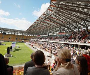 Kongres Świadków Jehowy 2024 na Stadionie Miejskim w Białymstoku