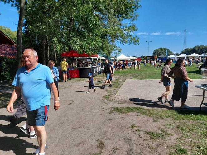 Tłumy na Święcie chleba, miodu i sera w Gądeczu. Sprawdźcie ceny lookalnych produktów 