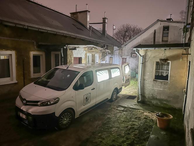   Makabryczne odkrycie w Ostródzie. Córka zamordowanego małżenstwa usłyszy zarzut podwójnego zabójstwa