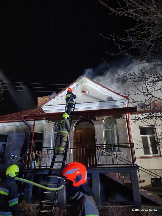 Pożar plebanii w Jaworniku Polskim