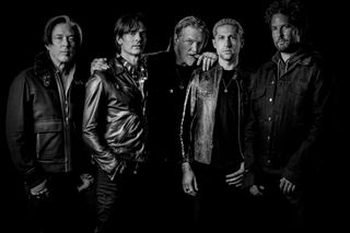 Uwikłani w ponurym, chaotycznym szlamie. Queens of the Stone Age - recenzja albumu In Times New Roman...