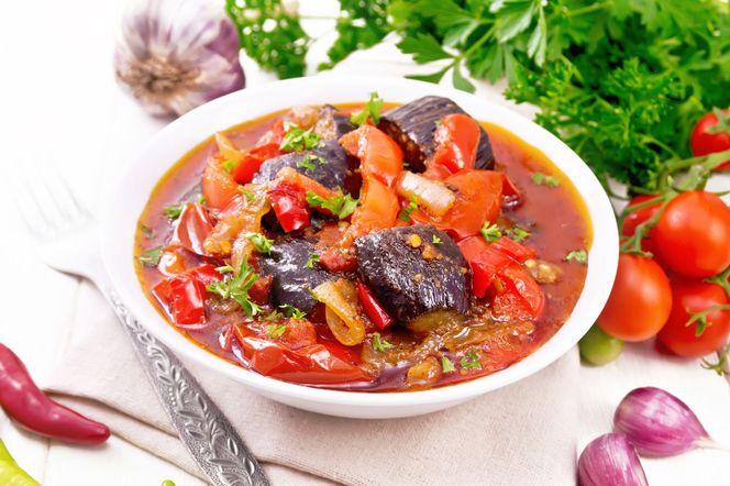 Gulasz z czerwonych warzyw - bezmięsny przysmak nie tylko dla wegetarian