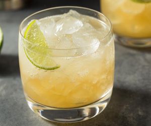 Uwielbiam Canchanchara za jej tropikalny charakter. To koktajl, który przenosi mnie w słoneczne zakątki Kuby