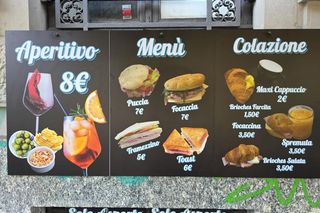 Tanio i ciepło. Gdzie latają rzeszowianie