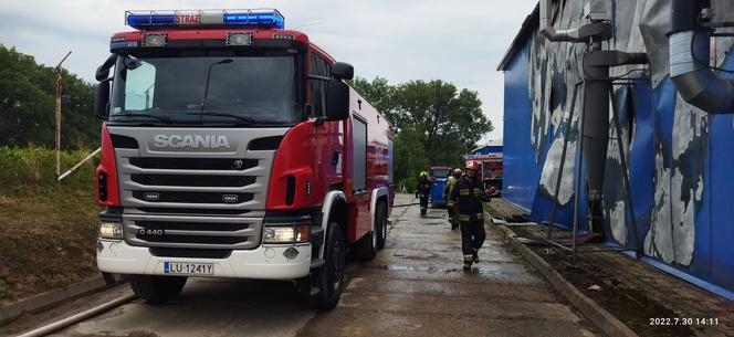 Potężny pożar niedaleko Lublina. Straty oszacowano na 12 mln zł