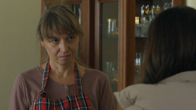 Barwy szczęścia, odcinek 3186. Krystyna Szymańska (Agata Pruchniewska), Kasia (Katarzyna Glinka)