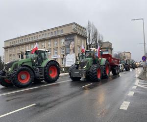 Strajk rolników w centrum Zielonej Góry. Przedsiębiorcy wyjechali na ulice 