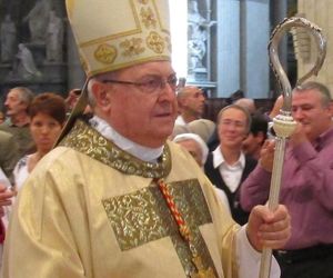 To oni zdecydują o wyborze papieża, choć nie wezmą udziału w konklawe? Walka frakcji w Watykanie