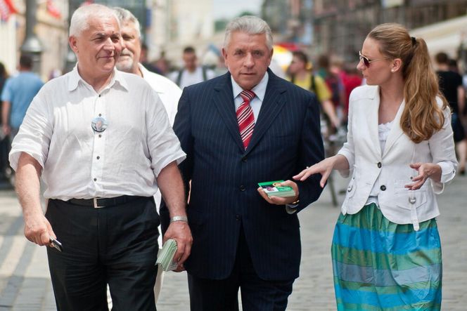 Piękna posłanka pojechała na wakacje z bliskim współpracownikiem Andrzeja Leppera! Pikantne zdjęcia!