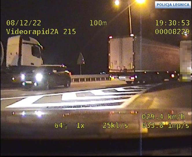 Skrajna głupota kierowców na autostradzie A4