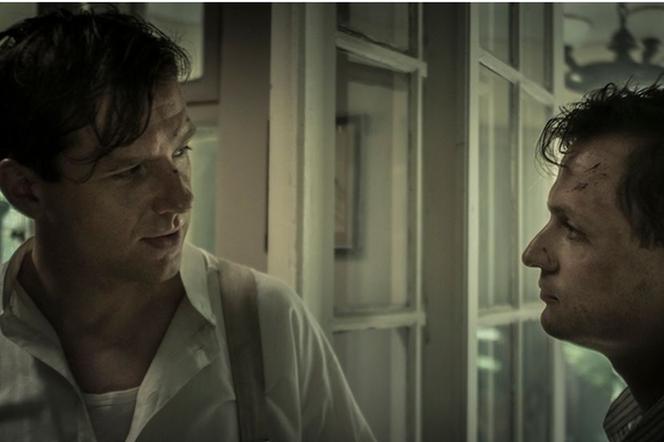 Ludzie i Bogowie, odc. 1: Leszek Zaręba, ps. Onyks  (Jacek Knap), Tadeusz Korzeniewski, ps. Dager (Dawid Dziarkowski)