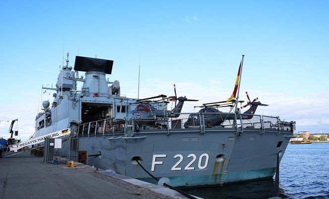 Niemiecka fregata FSG Hamburg wpłynęła w niedzielę do Kopenhagi