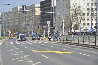 Drogowcy zwężą al. Jana Pawła II. Weekendowe frezowanie jezdni  Dziękuję 