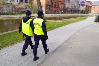 Nastolatki zniknęły z placówki wychowawczej w Sadkach. Błyskawiczna reakcja policji