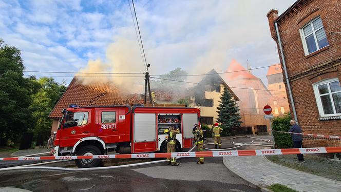 Tragedia w Nowym Stawie! W pożarze plebanii zginął ksiądz