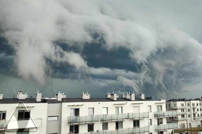 Pogodowy horror! To szok, co dzieje się nad Polską. Niebezpiecznie w Gdańsku [Zdjęcia]