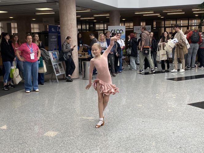 Targi Pracy na UWM 2025. Ogromne zainteresowanie wydarzeniem. Zobacz zdjęcia!