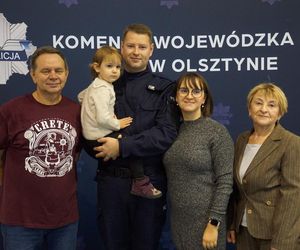 Nowi policjanci wypowiedzieli słowa przysięgi. Na Warmii i Mazurach rekrutacja wciąż trwa [ZDJĘCIA]