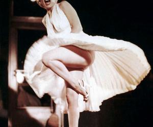  Tak wygląda nowa Marilyn Monroe! Ana de Armas lepsza niż oryginał?