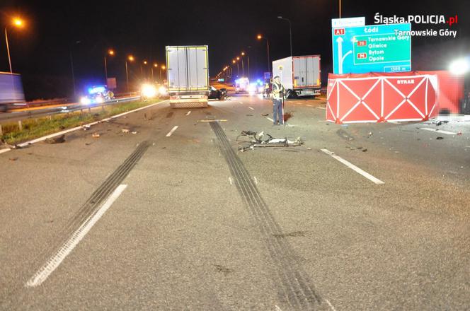 Wypadek na A1 w Wieszowej. Nie żyje 27-latek [ZDJĘCIA]