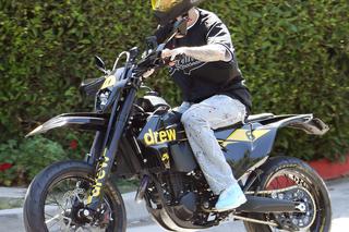 Justin Bieber na motocyklu