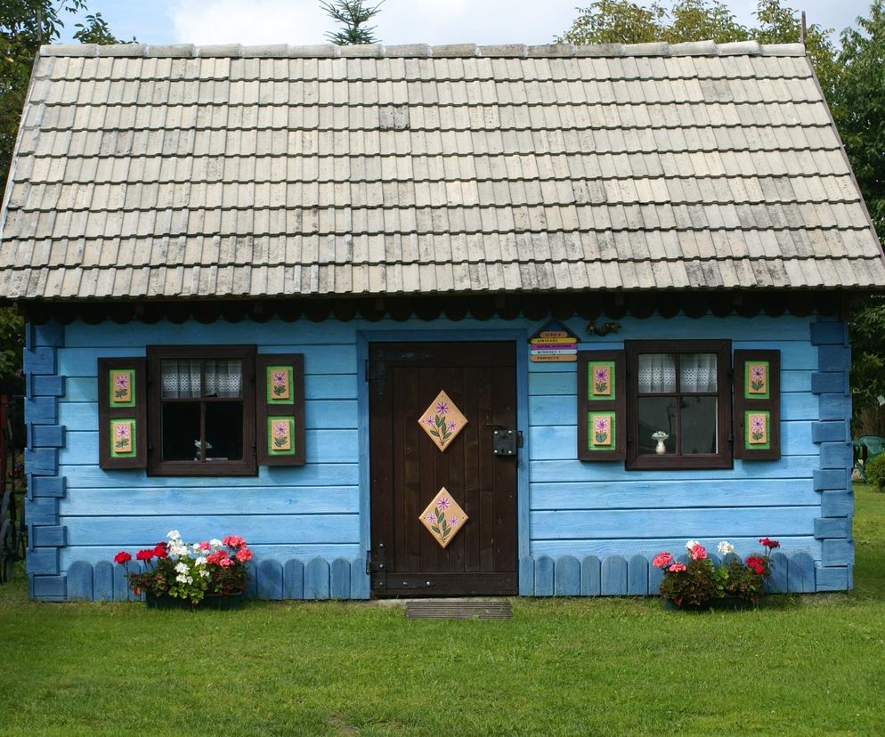 Ta polska wieś swoją nazwę zawdzięcza znanemu pisarzowi. To tu tworzył swoje największe dzieło