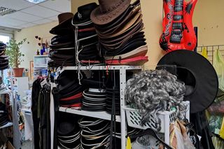 Halloween w Łodzi. Wypożyczalnie kostiumów odwiedzają tłumy