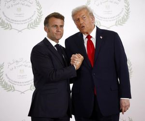 Emmanuel Macron i Donald Trump w Sharm el-Sheikh
