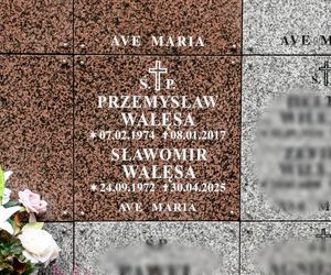 Grób synów Lecha Wałęsy, Przemysława i Sławomira