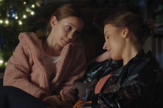 M jak miłość odc. 1854. Natalka (Dominika Suchecka), Hania (Wiktoria Basik)