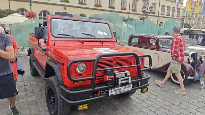 Parada zabytkowych samochodów