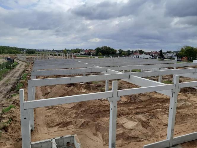 Budowa nowego parku handlowego w Olsztynie. Prace idą pełną parą [ZDJĘCIA]