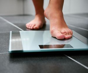 Nawet 15 tysięcy dodatkowych kalorii w miesiąc. Tyjemy z własnej winy