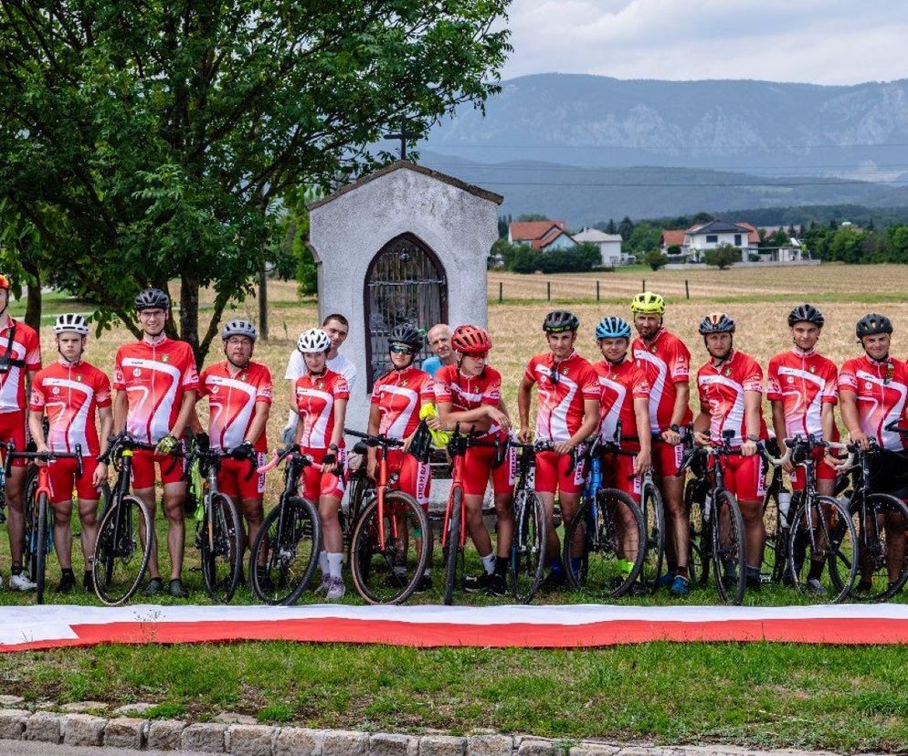 Uczestnicy pielgrzymki podczas postoju