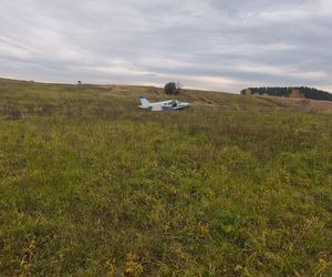 Awaria silnika w awionetce. Dwie osoby na pokładzie, chwile grozy w powietrzu!