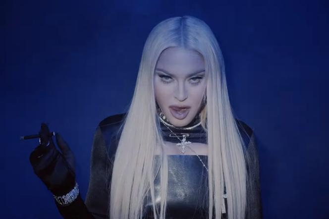 Seksowna Madonna zmysłowo OCIERA SIĘ o 26-latka. Fani zachwyceni!