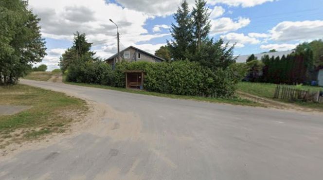 Malutka wieś w woj. podlaskim ukryta przed całym światem. Skrywa dramatyczną historię!