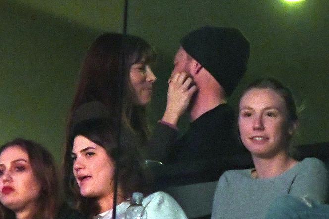 Justin Timberlake i Jessica Biel na meczu NBA