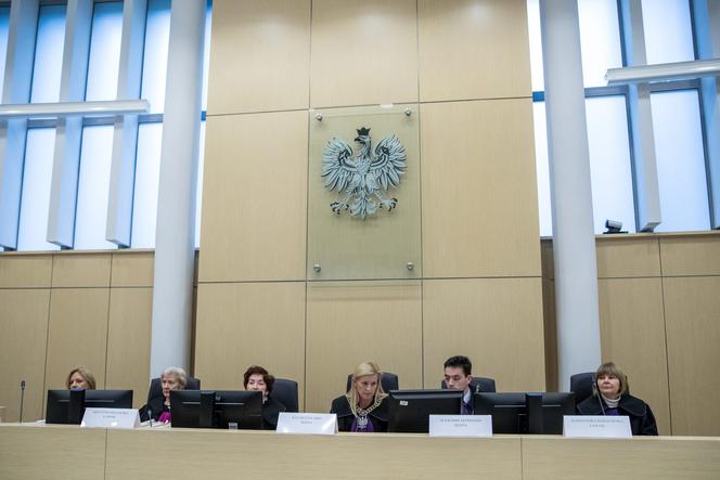 Prokuratura oskarża byłych milicjantów o udział w zabójstwie dziennikarza Jarosława Ziętary