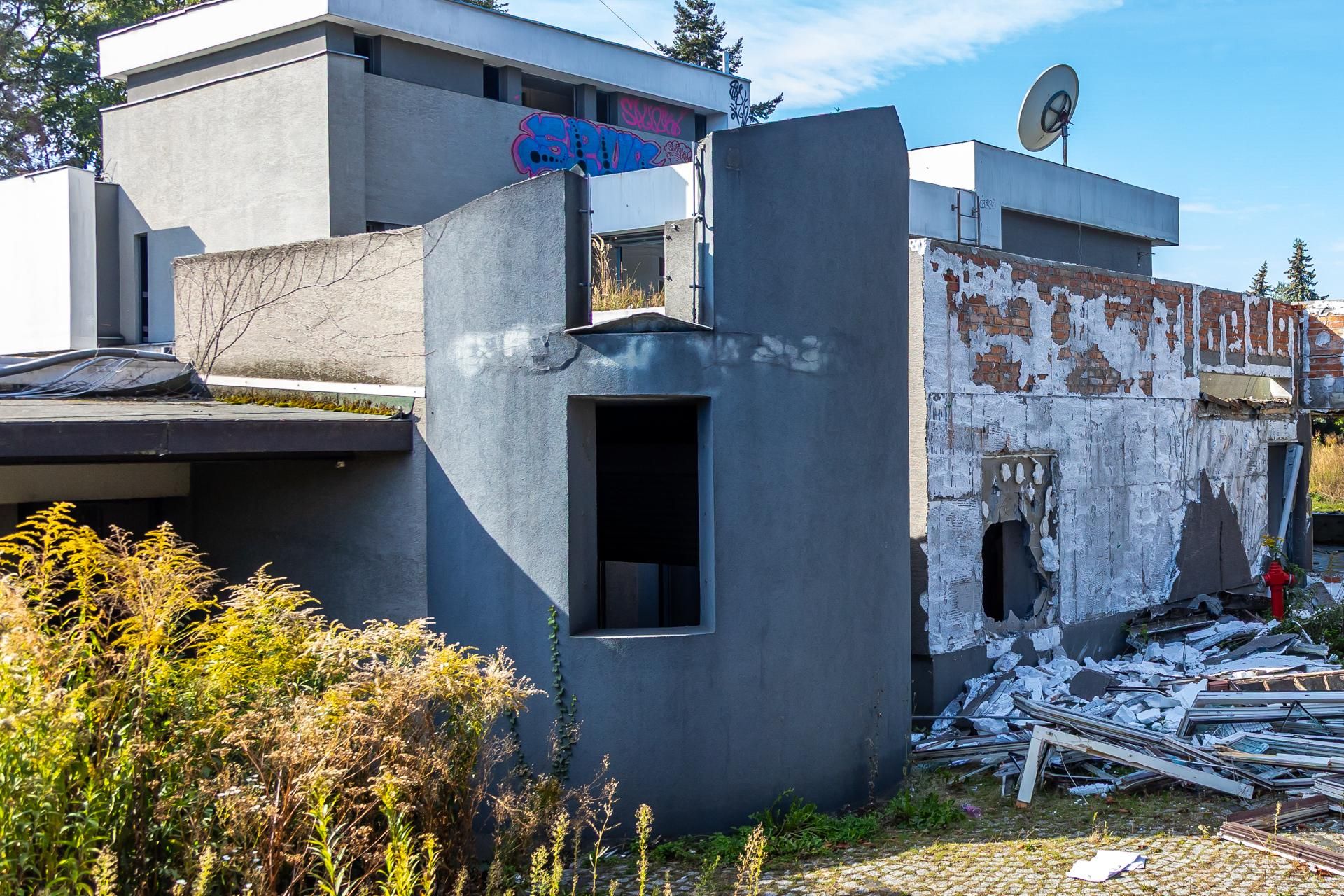 Opuszczona willa przy Ryżowej 72 w Warszawie