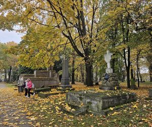 Jak wygląda najstarszy cmentarz w Rzeszowie przed 1 listopada